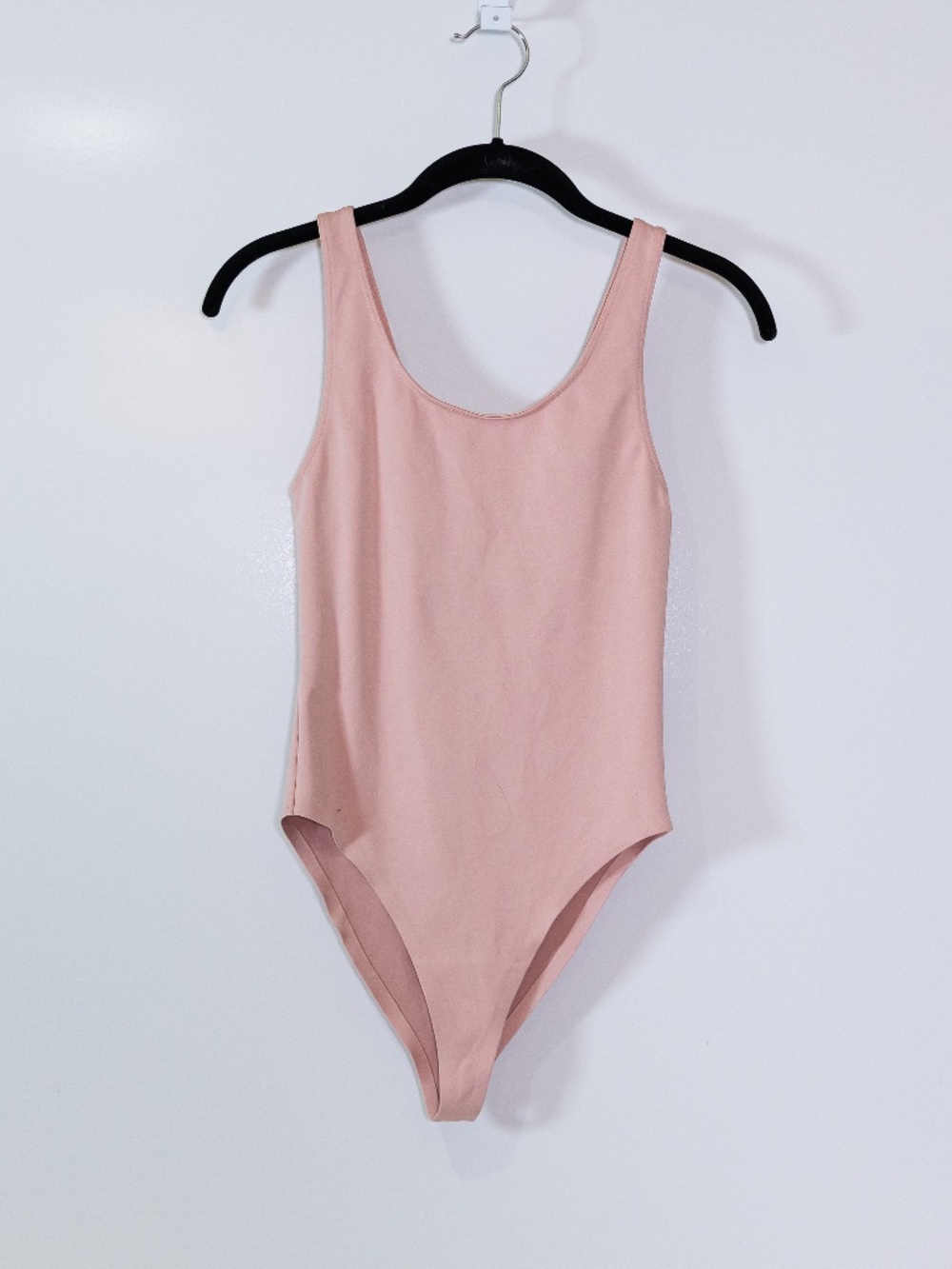 Alo Yoga Women's Scoop Neck Sleeveless Tank One Piece Bodysuit Pink XS